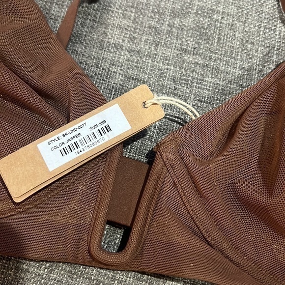 Skims Sheer Underwire Bra - Picture 5 of 8